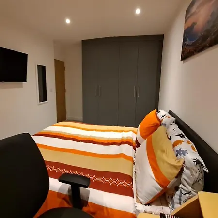 Homestay Modern Bedrooms In A House