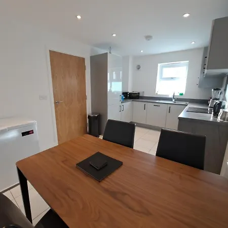 Modern Bedrooms In A House * Leeds (West Yorkshire)